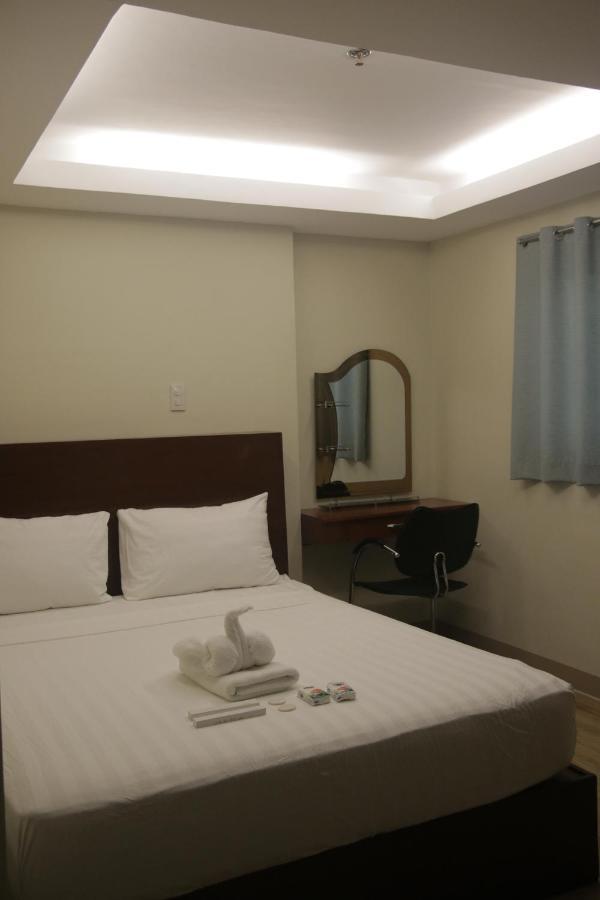 Hotel Happytelle Dipolog Esterno foto