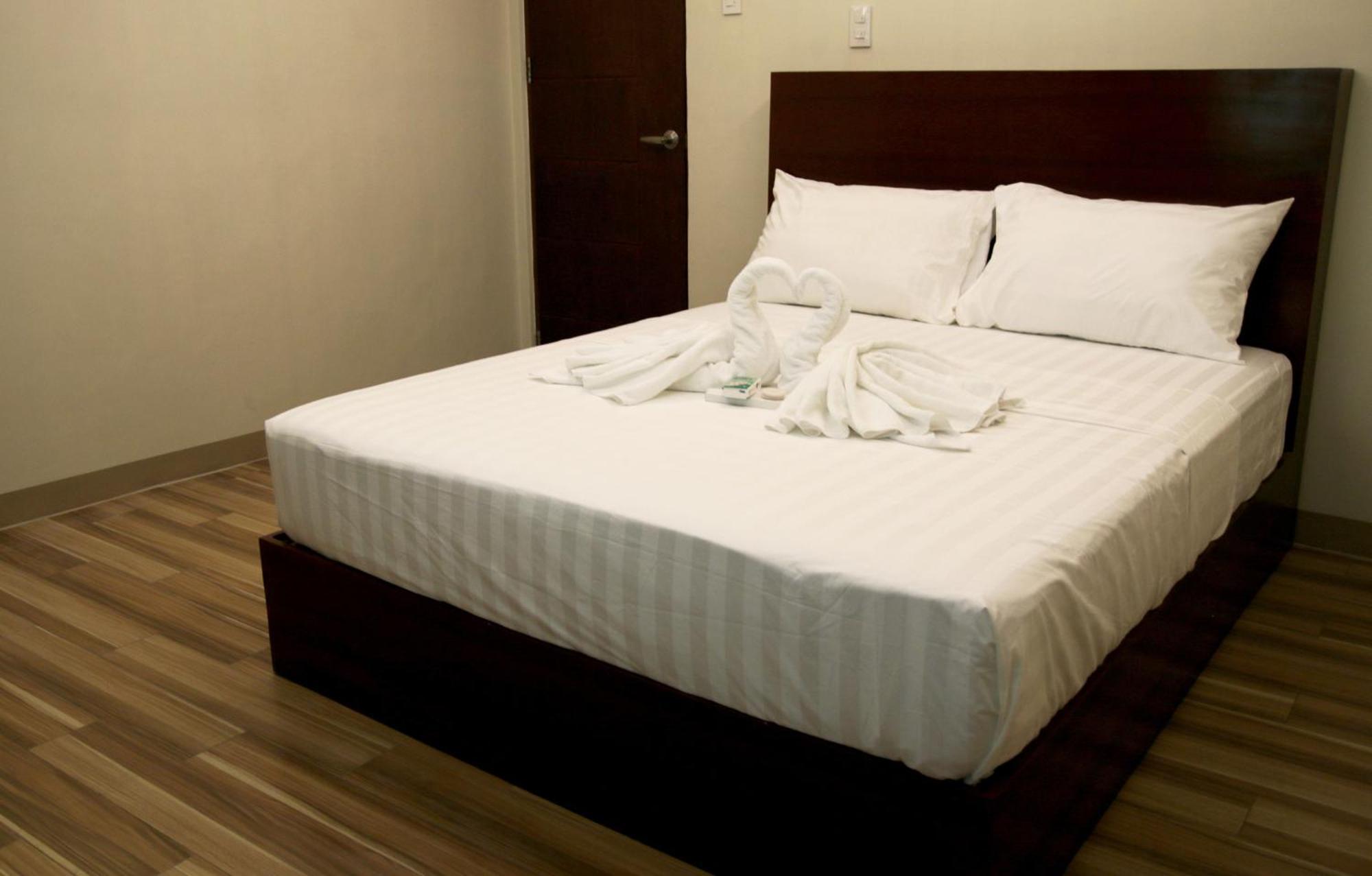 Hotel Happytelle Dipolog Esterno foto